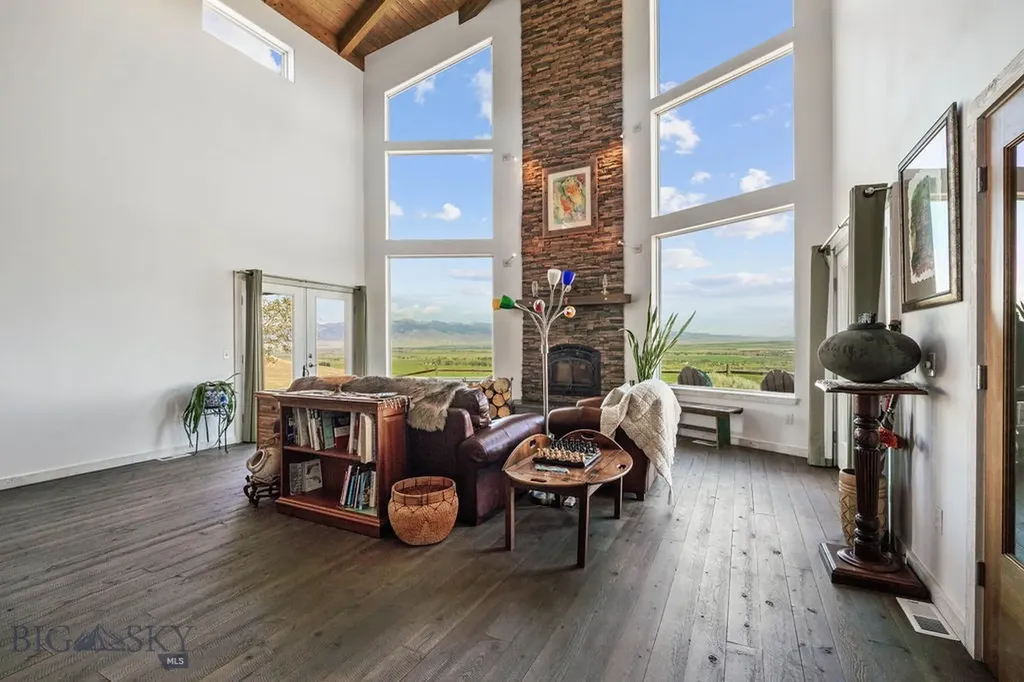 18 Cactus Ridge Road Twin Bridges MT 59754