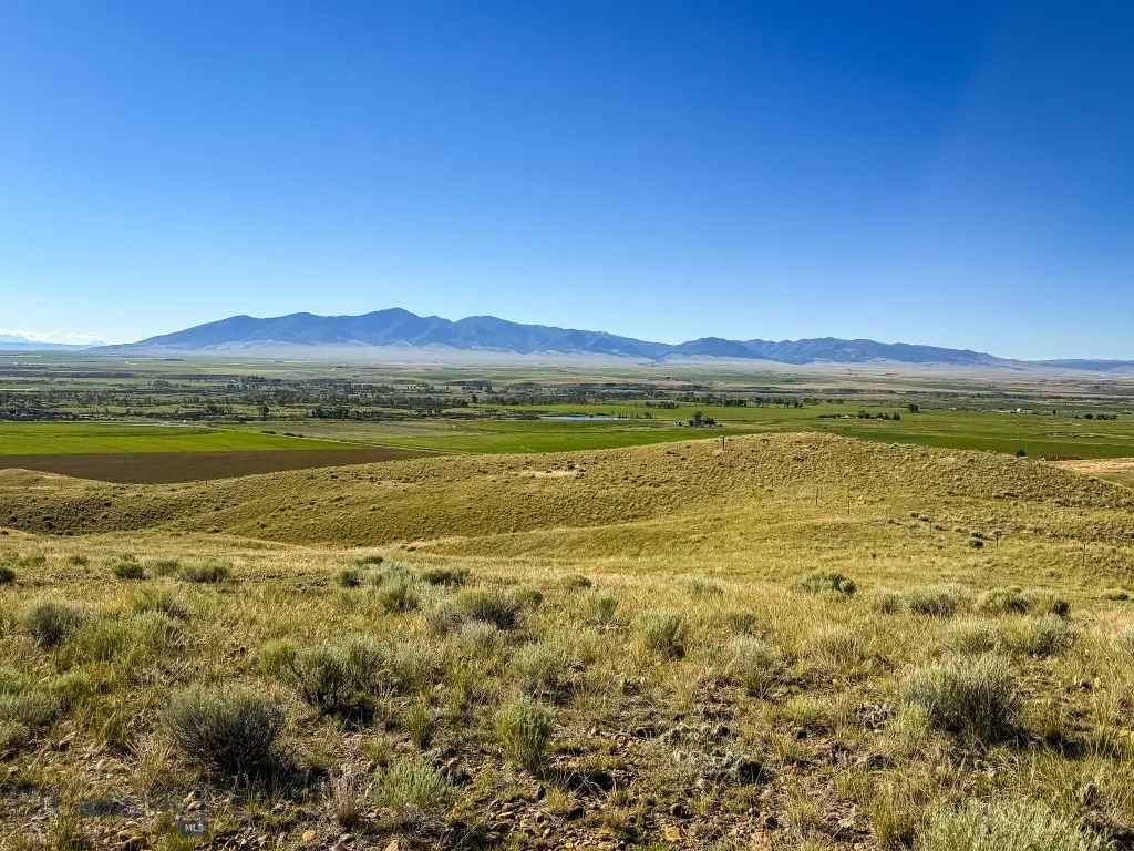 18 Cactus Ridge Road Twin Bridges MT 59754