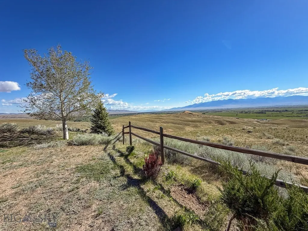 18 Cactus Ridge Road Twin Bridges MT 59754