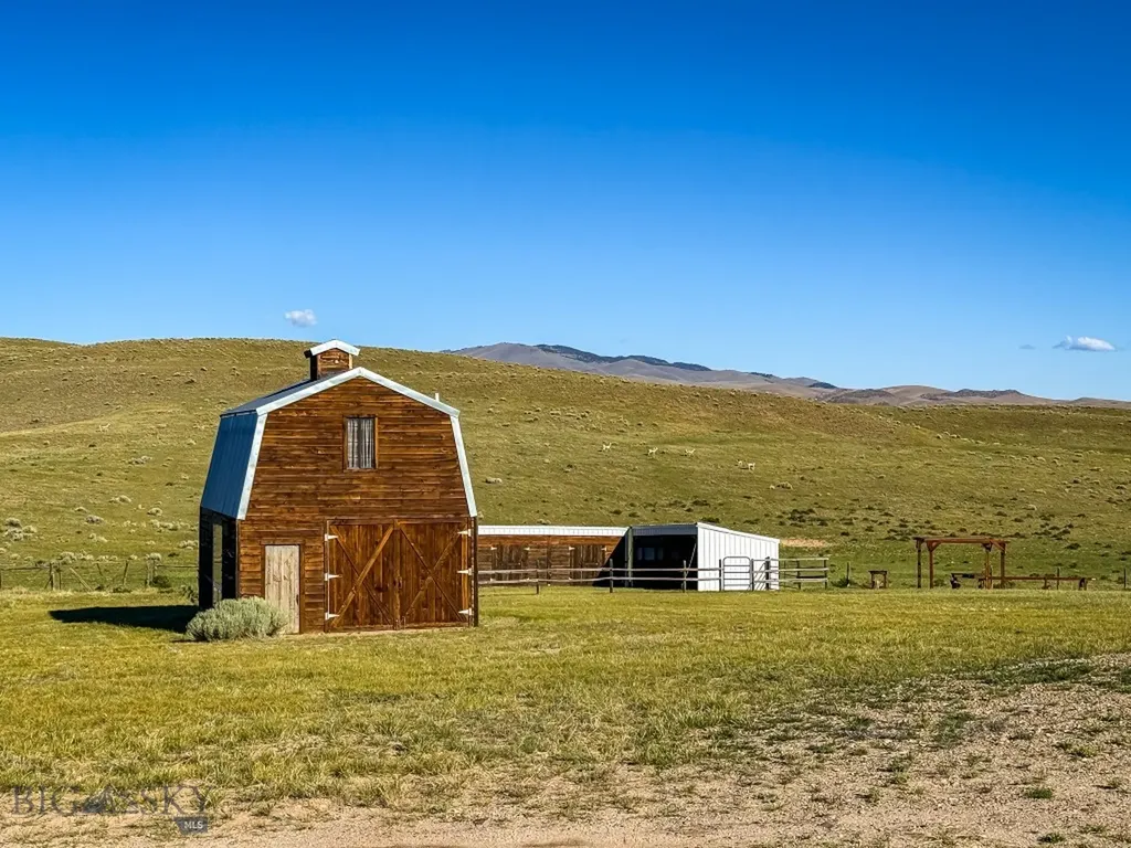 18 Cactus Ridge Road Twin Bridges MT 59754