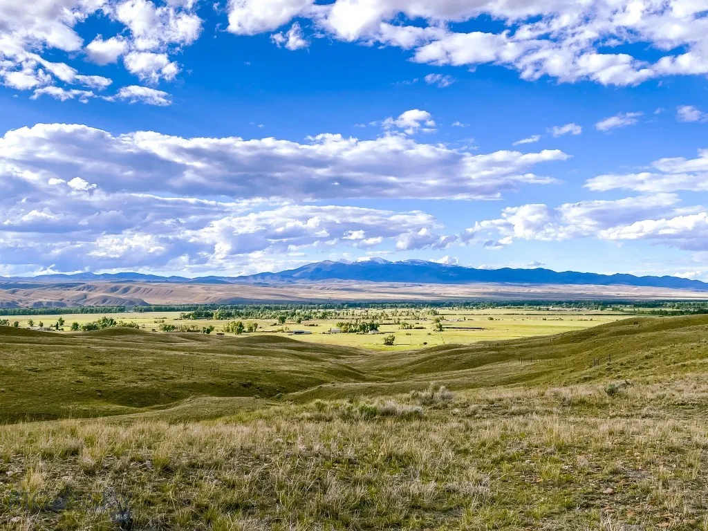 18 Cactus Ridge Road Twin Bridges MT 59754