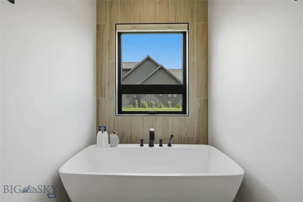 284 Riparian Way Bozeman MT 59718