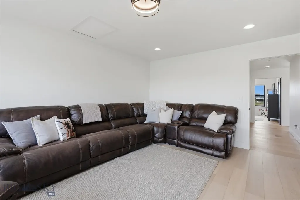 284 Riparian Way Bozeman MT 59718