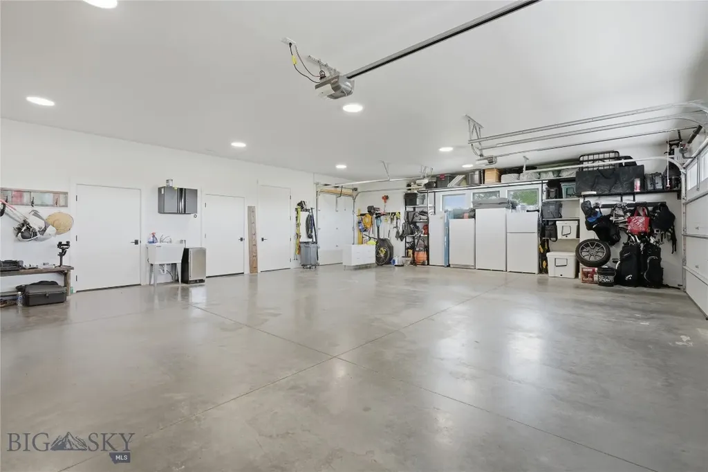 284 Riparian Way Bozeman MT 59718