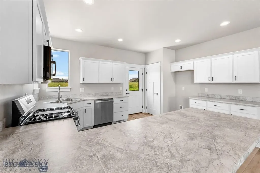 2307 Oriole Drive Belgrade MT 59714