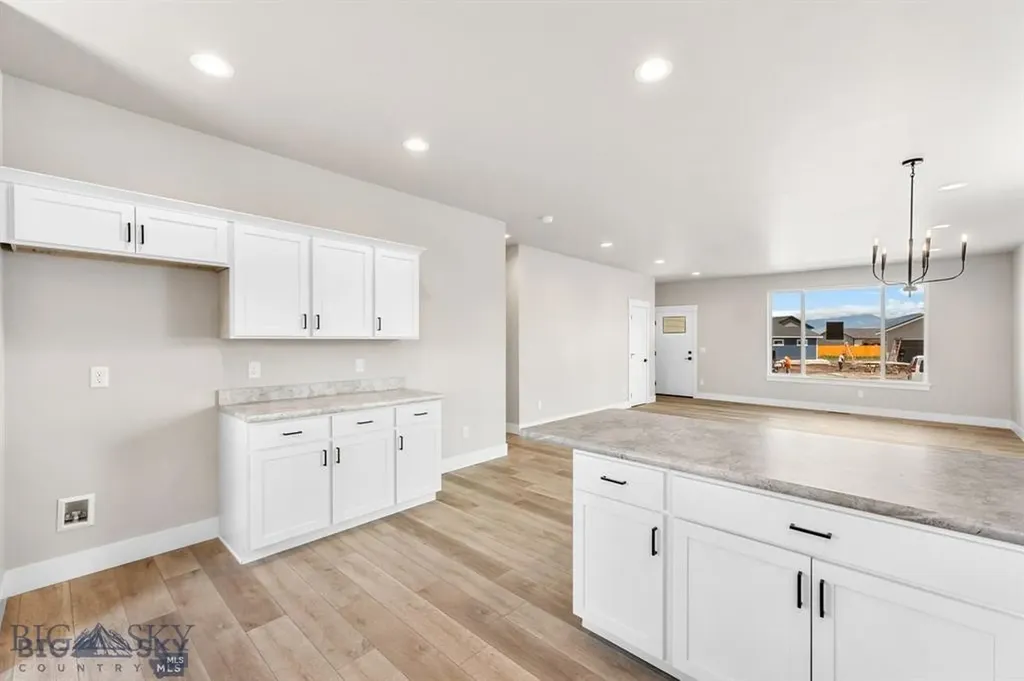 2307 Oriole Drive Belgrade MT 59714