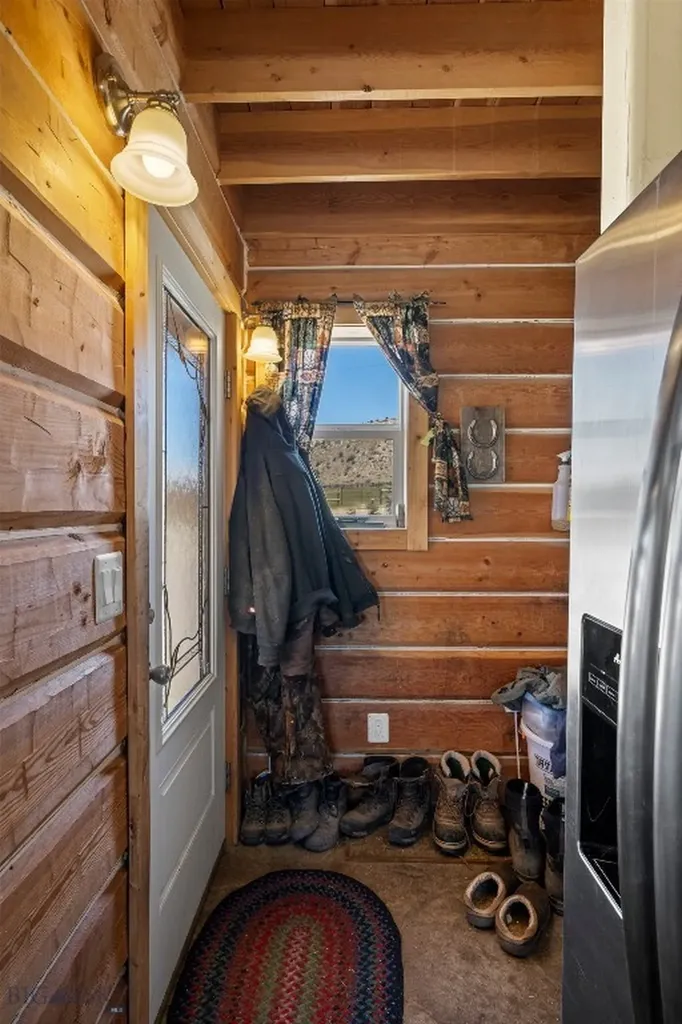 4625 Buffalo Jump Three Forks MT 59752