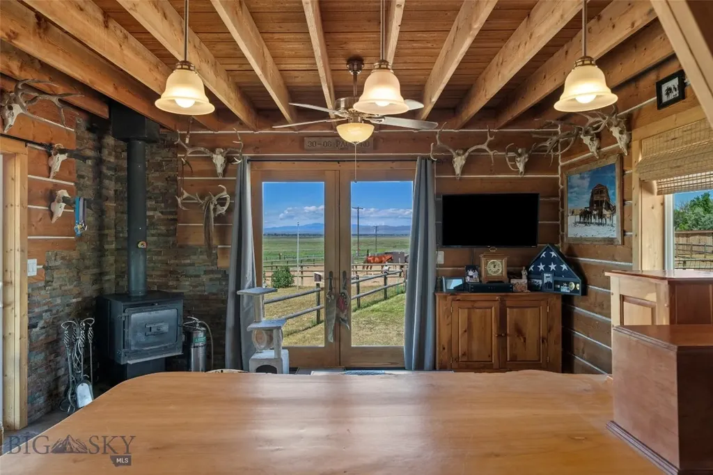 4625 Buffalo Jump Three Forks MT 59752
