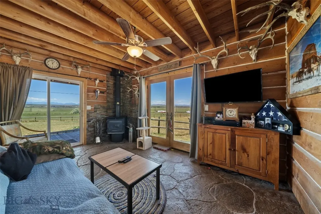 4625 Buffalo Jump Three Forks MT 59752