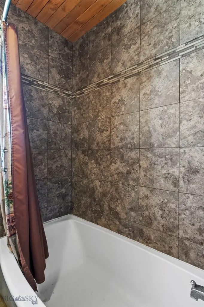 4625 Buffalo Jump Three Forks MT 59752