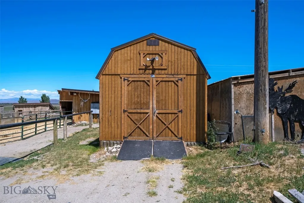 4625 Buffalo Jump Three Forks MT 59752