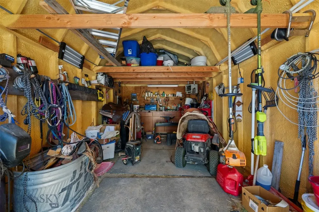 4625 Buffalo Jump Three Forks MT 59752