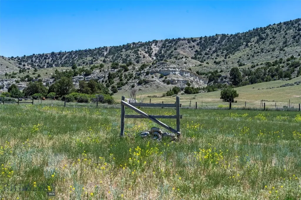 4625 Buffalo Jump Three Forks MT 59752