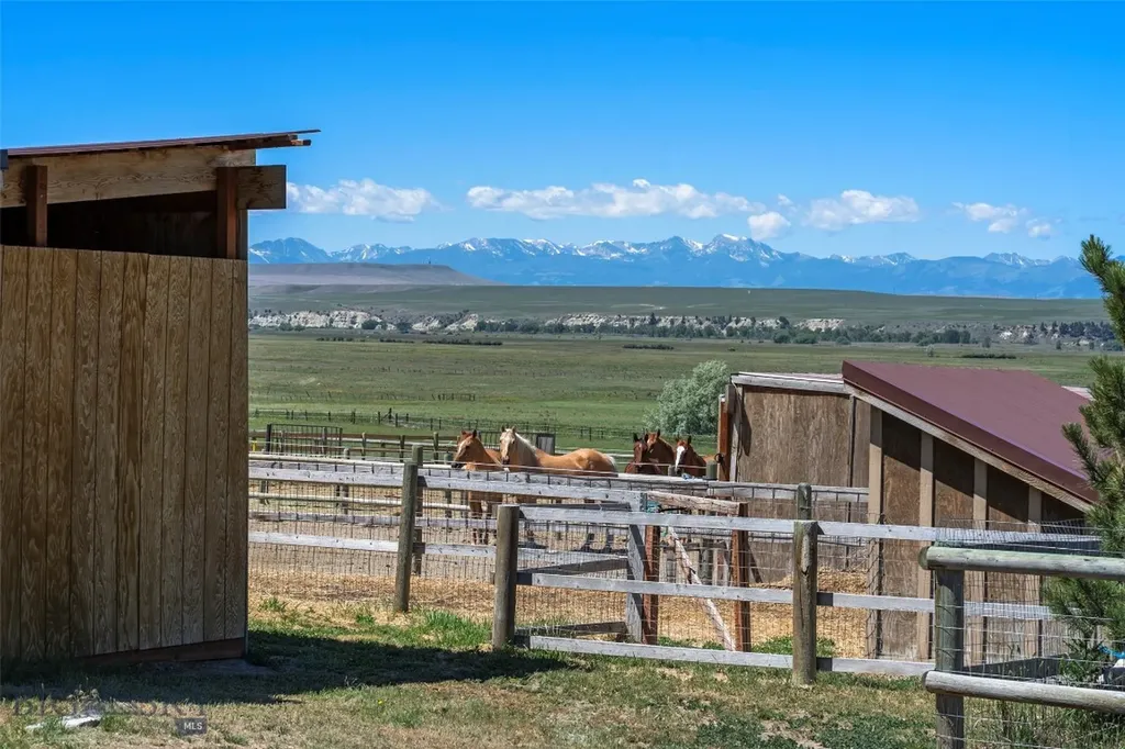 4625 Buffalo Jump Three Forks MT 59752