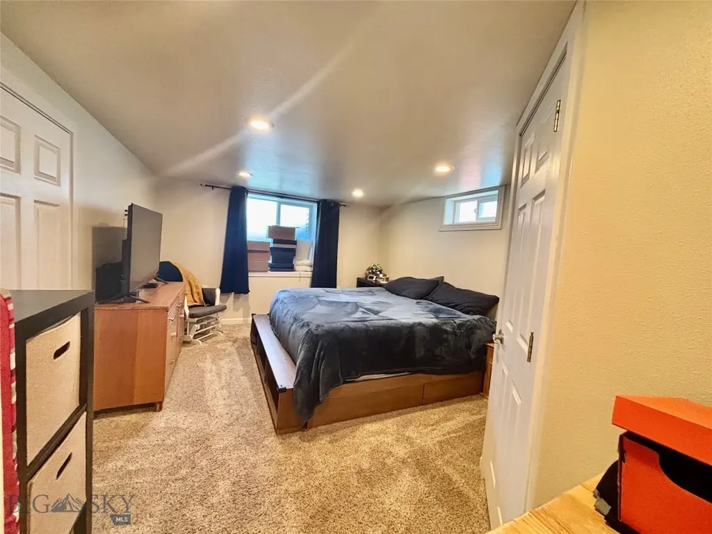 230 N Parkview Court Dillon MT 59725
