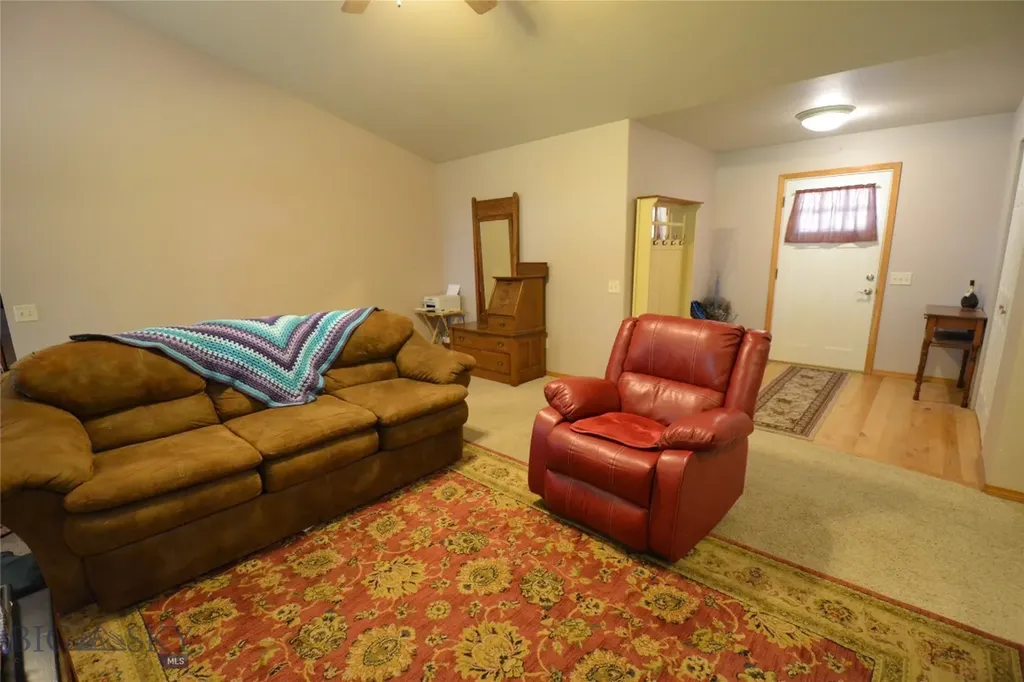 903 Kermit Court Belgrade MT 59714