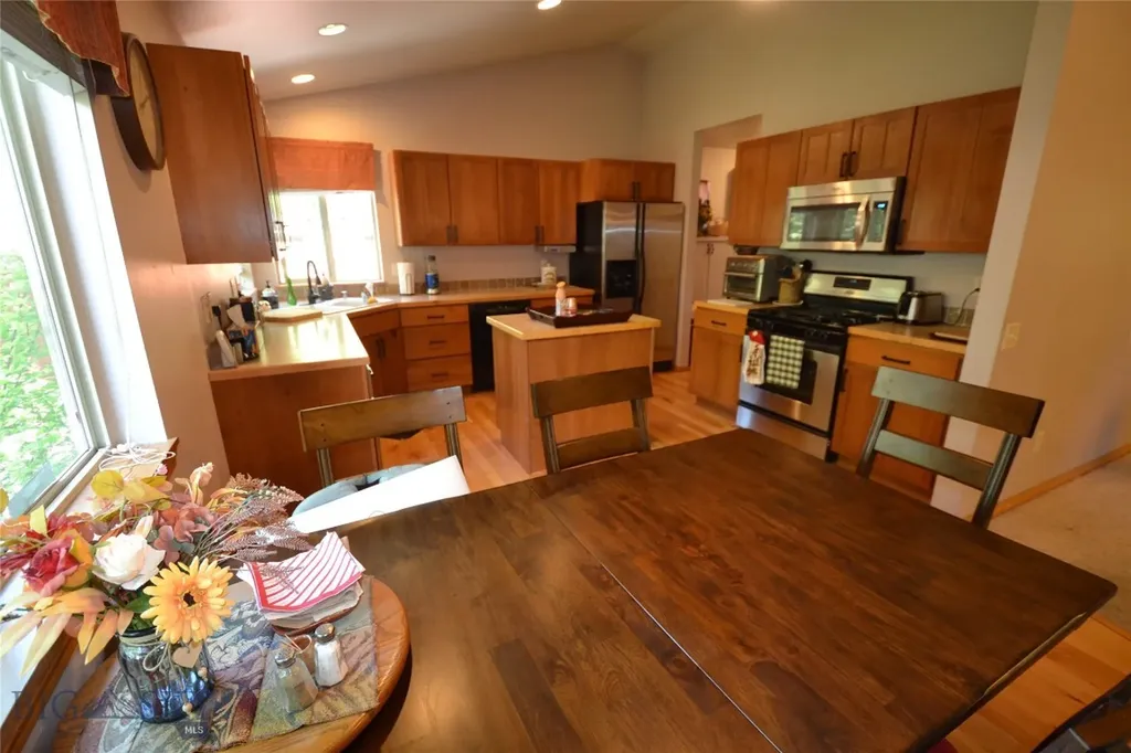 903 Kermit Court Belgrade MT 59714