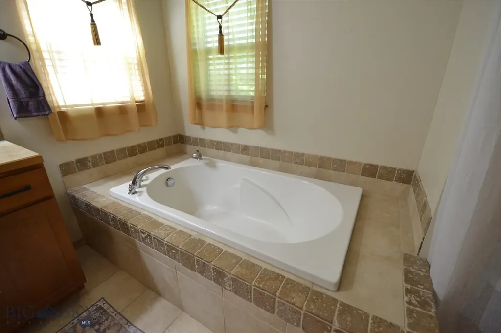 903 Kermit Court Belgrade MT 59714