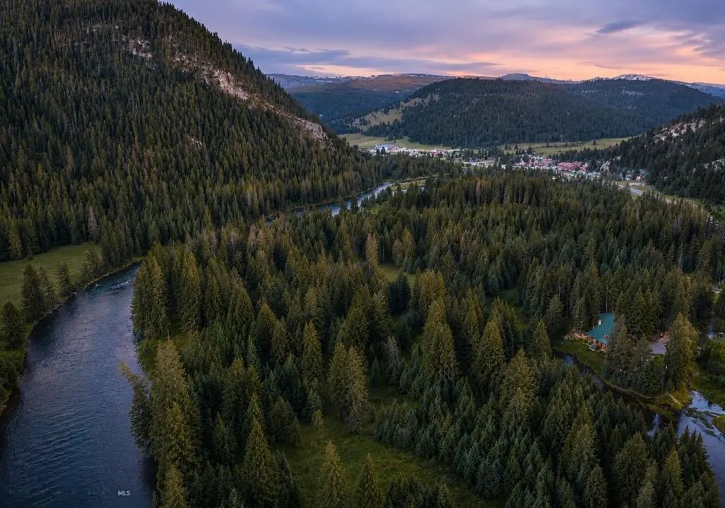 48500 Gallatin Road Big Sky MT 59730