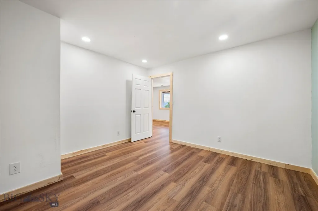907 Empire Butte MT 59701