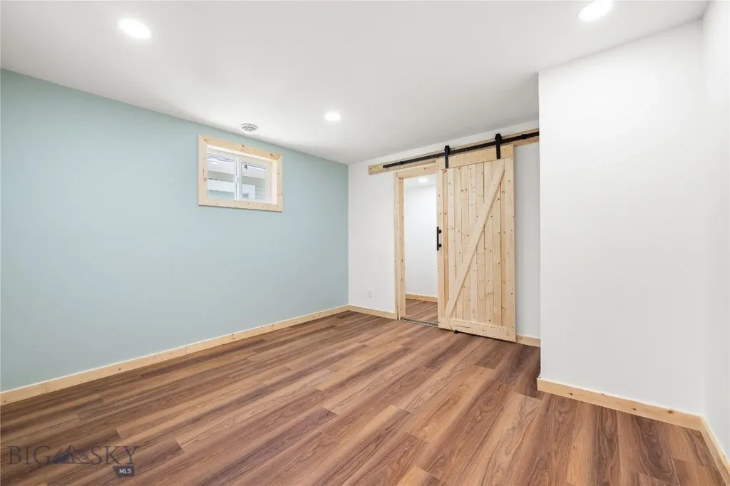 907 Empire Butte MT 59701