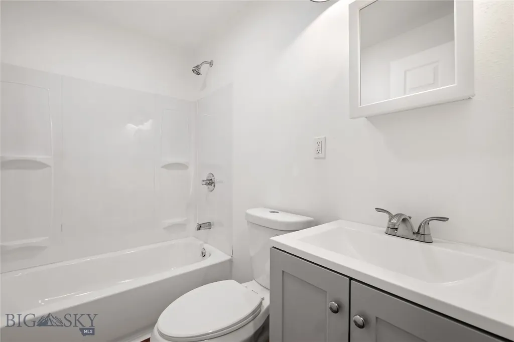 907 Empire Butte MT 59701