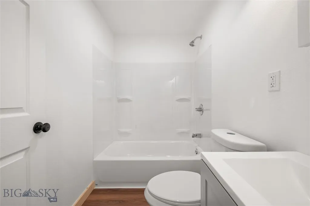 907 Empire Butte MT 59701