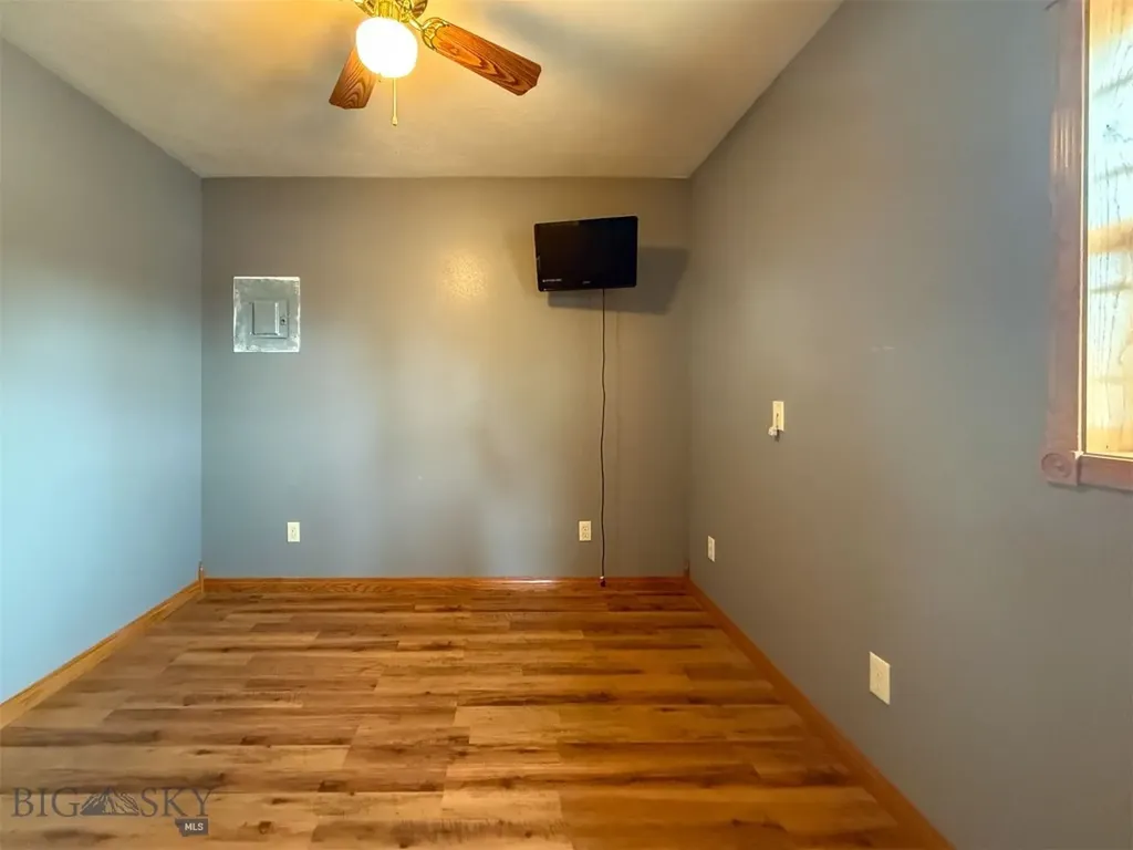 616 2nd Avenue S Fairfield MT 59436