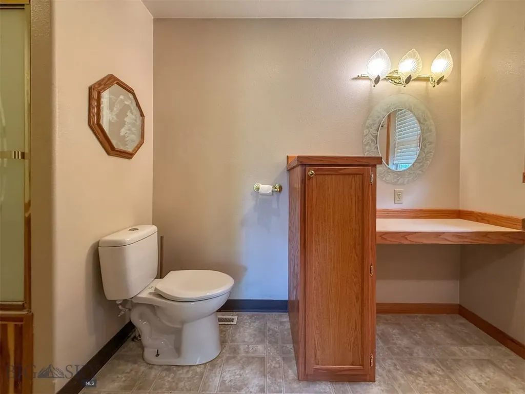616 2nd Avenue S Fairfield MT 59436