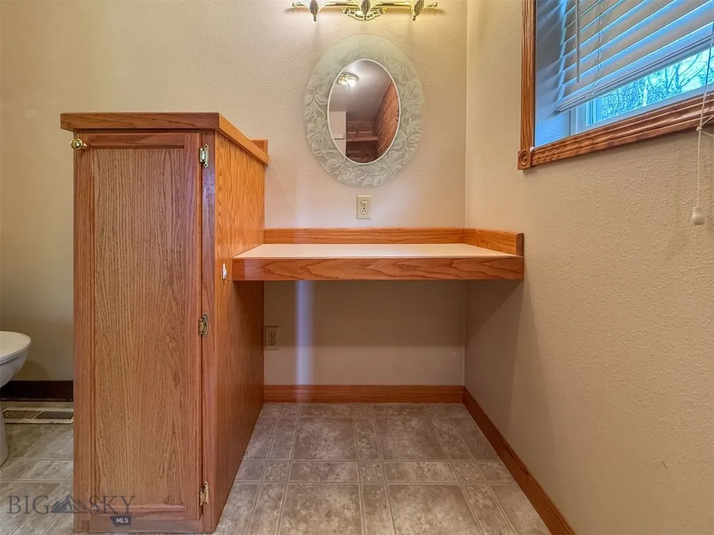 616 2nd Avenue S Fairfield MT 59436