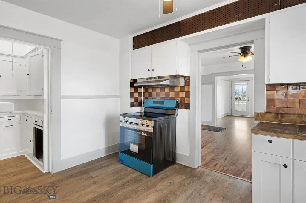 1705 Wall Butte MT 59701