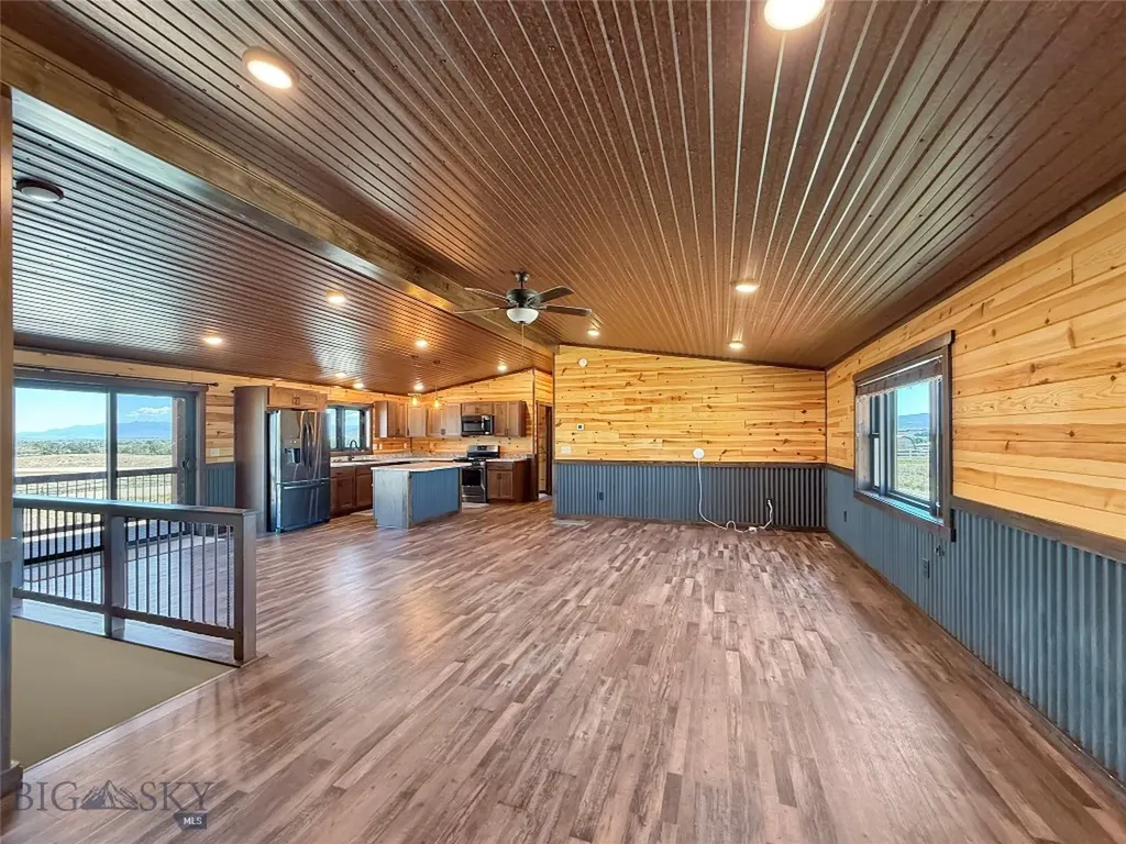 207 Expedition Drive Dillon MT 59725