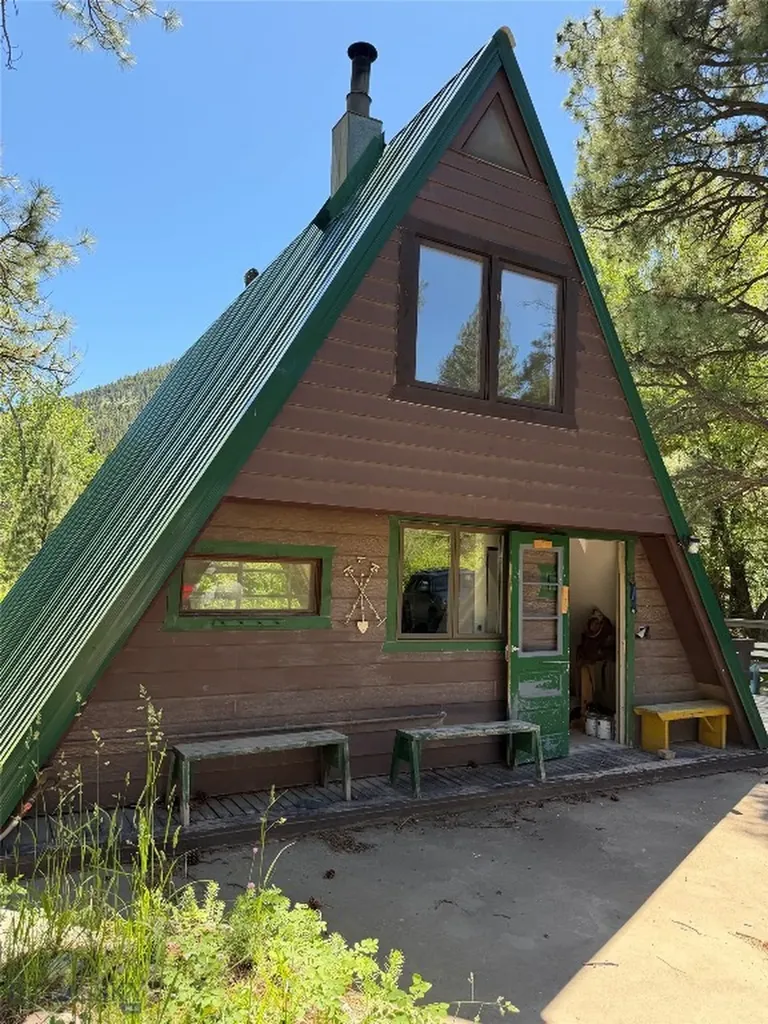 2623 Little Wolf Creek Road Wolf Creek MT 59648