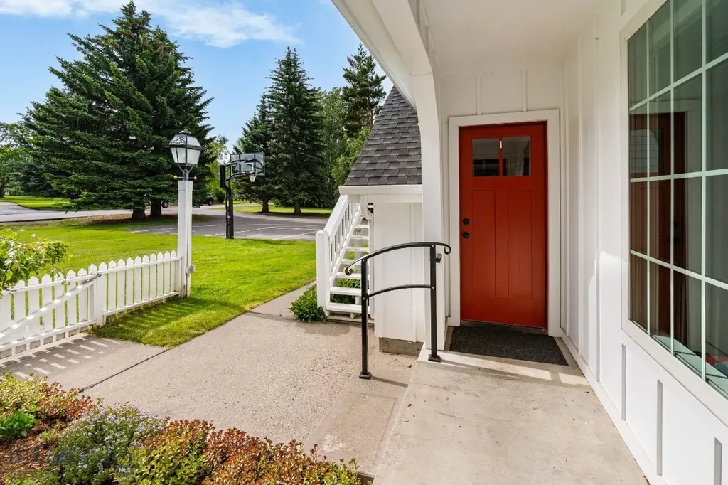 21 Hitching Post Road Bozeman MT 59715