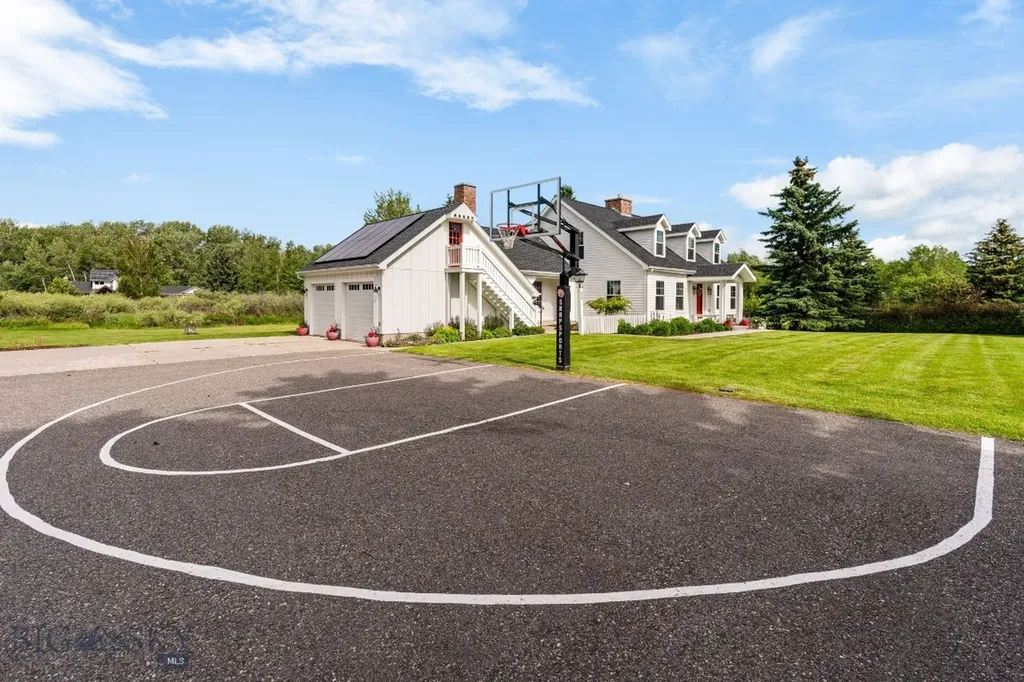 21 Hitching Post Road Bozeman MT 59715