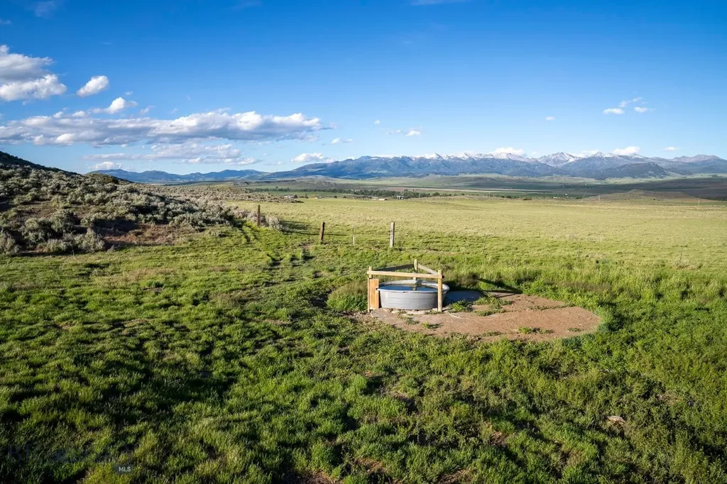 20 Shy Road Wilsall MT 59086
