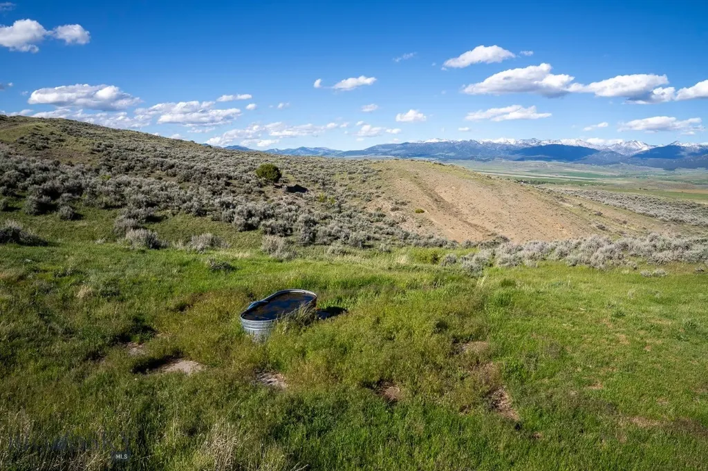 20 Shy Road Wilsall MT 59086