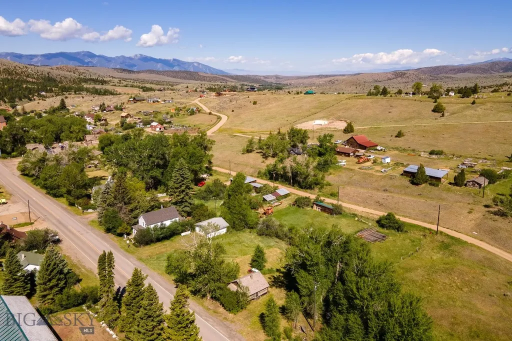 419 E Wallace Street Virginia City MT 59755