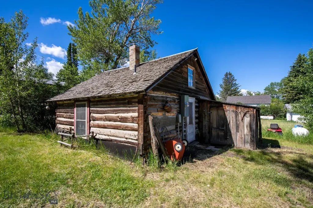 419 E Wallace Street Virginia City MT 59755
