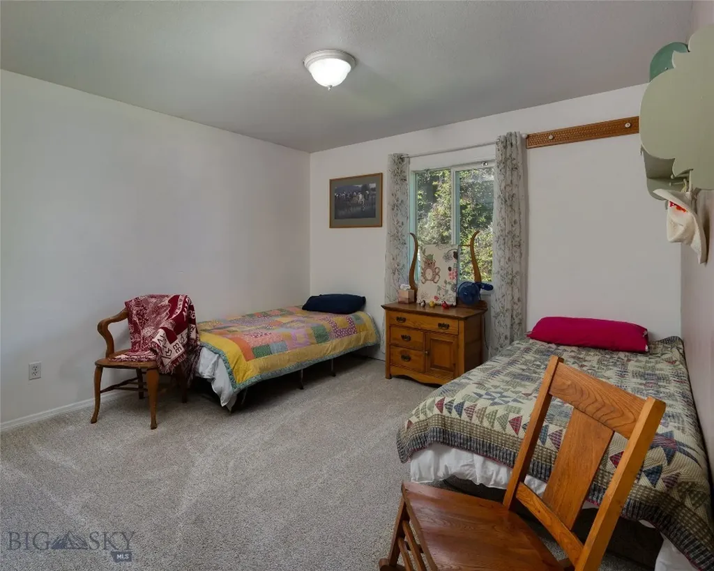113 Hemlock Street Manhattan MT 59741