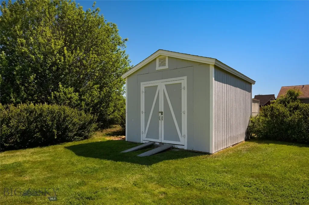 113 Hemlock Street Manhattan MT 59741