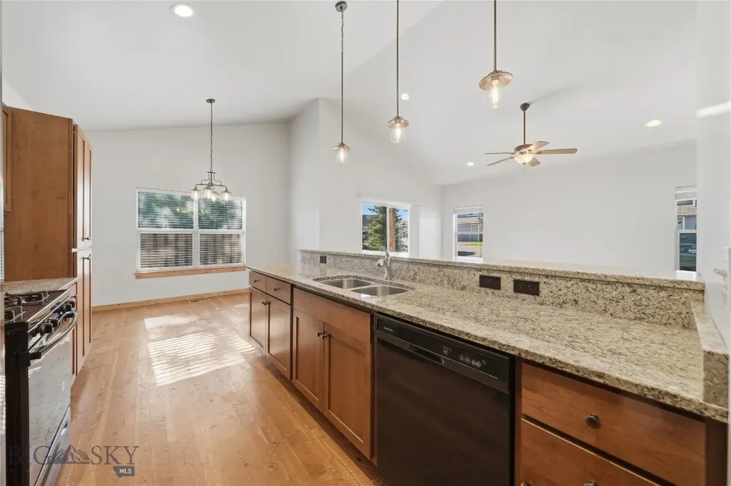 125 Naomi Rose Lane Bozeman MT 59718