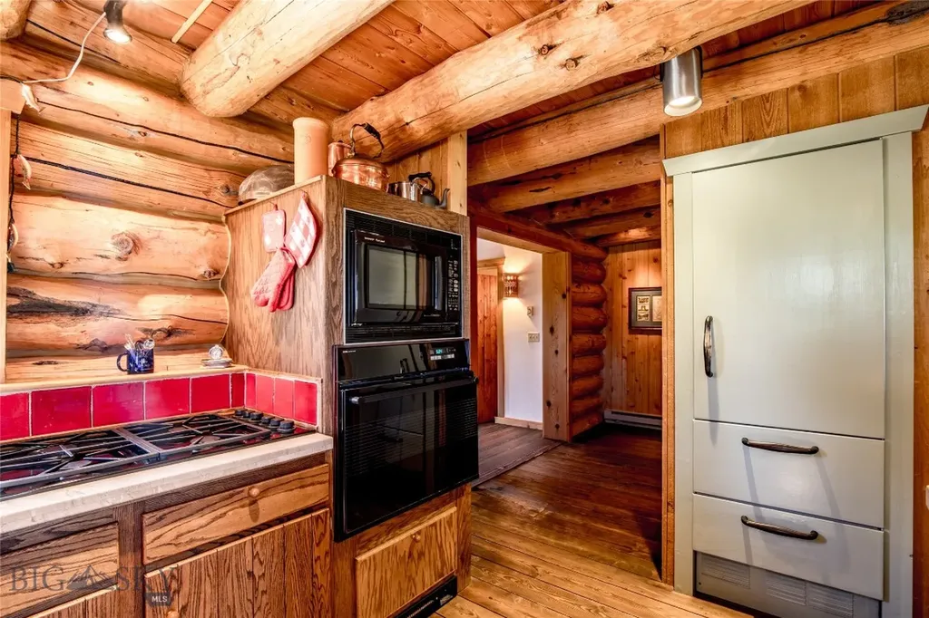 376 Sundance Bench Road Cameron MT 59720