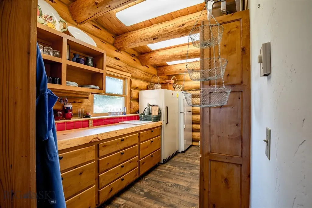 376 Sundance Bench Road Cameron MT 59720