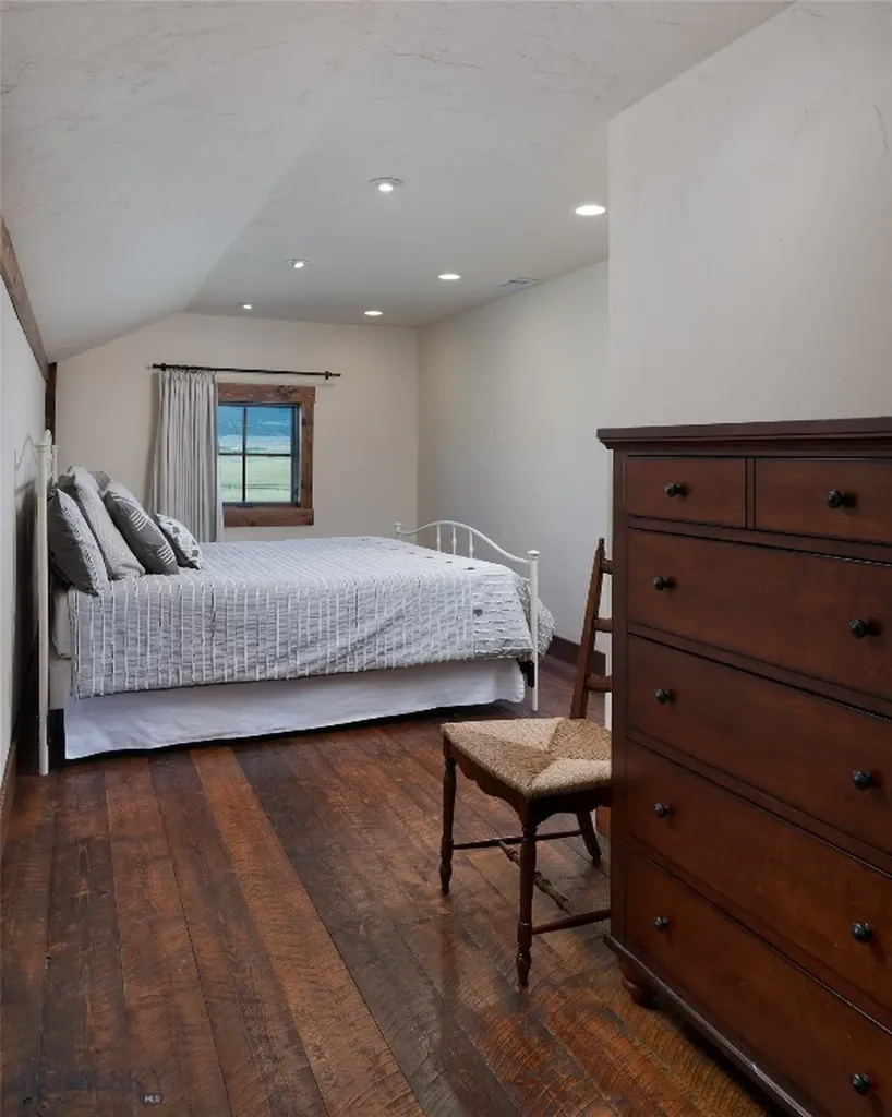 106 Morgan Trail Livingston MT 59047