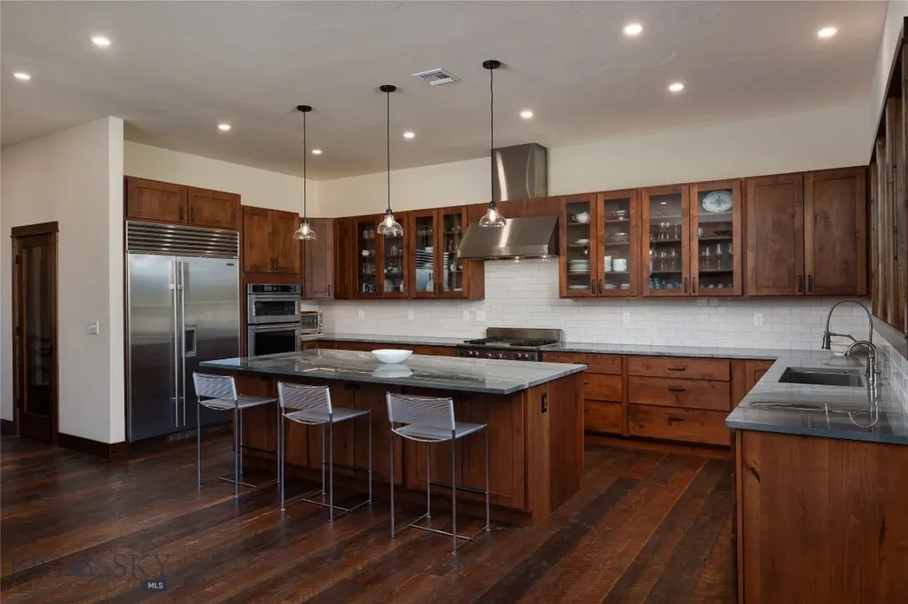 106 Morgan Trail Livingston MT 59047