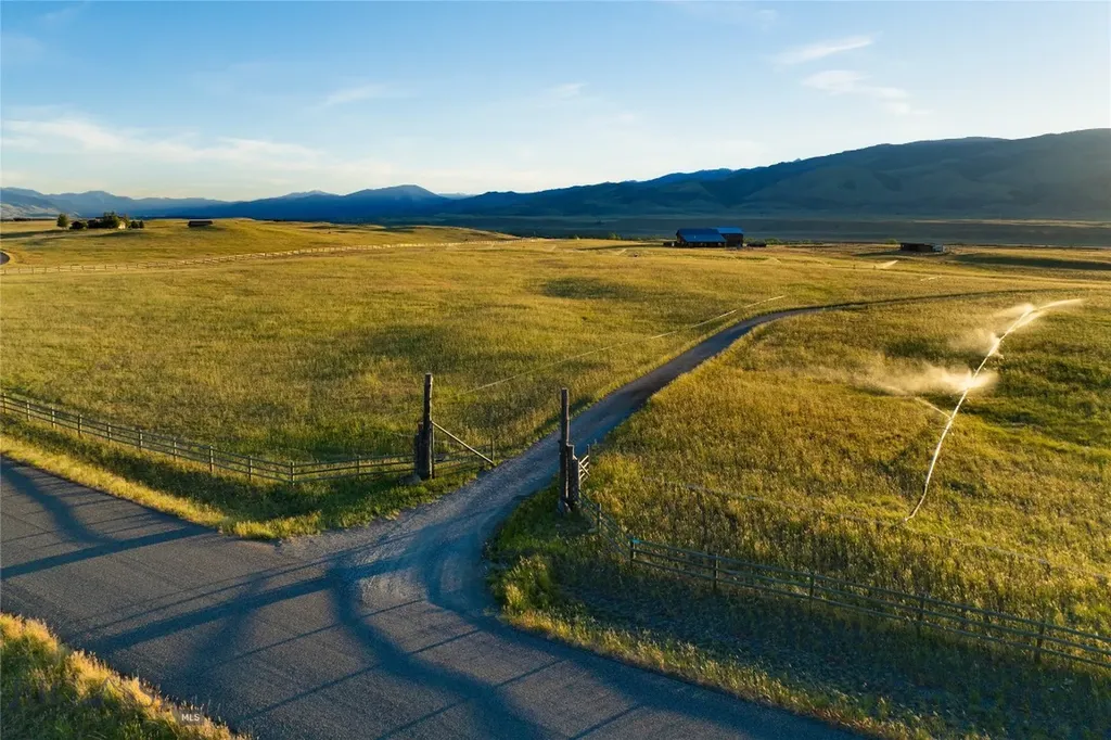 106 Morgan Trail Livingston MT 59047