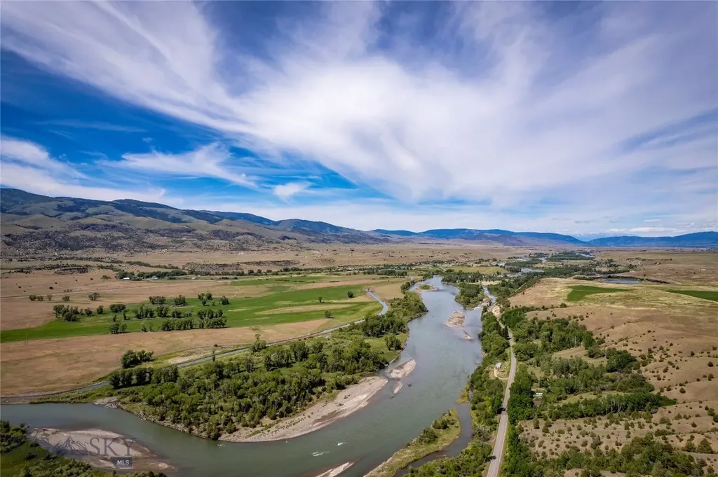 1005 East River Road Emigrant MT 59027