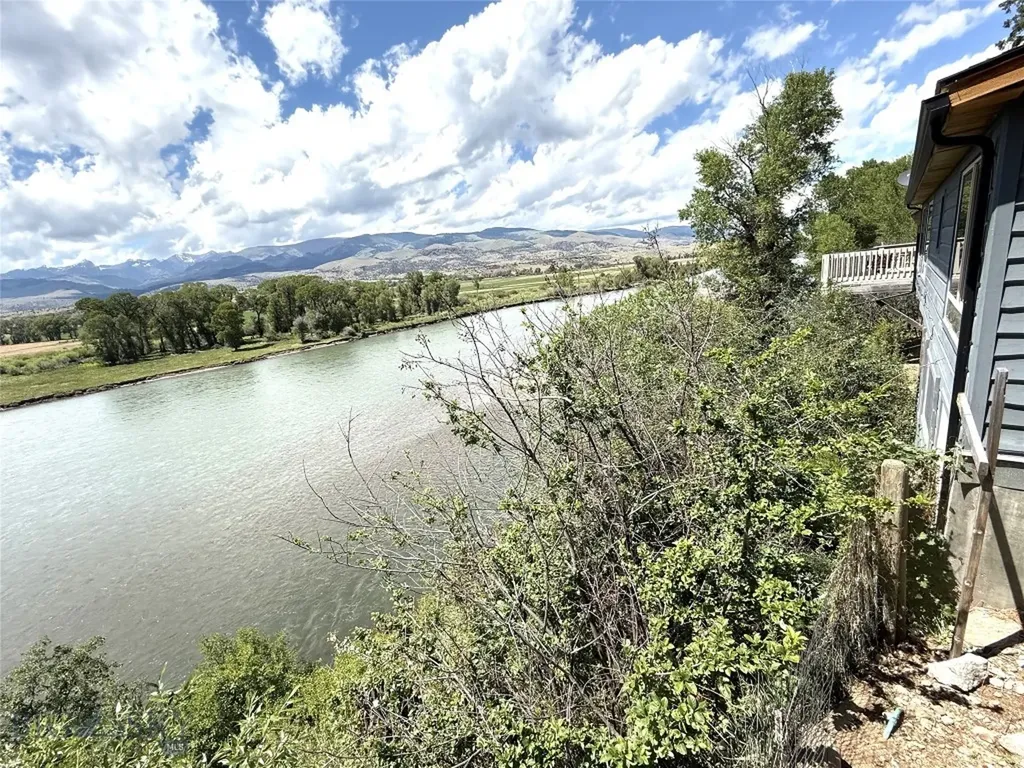 1005 East River Road Emigrant MT 59027