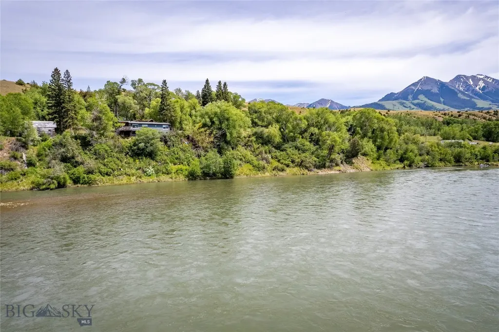 1005 East River Road Emigrant MT 59027